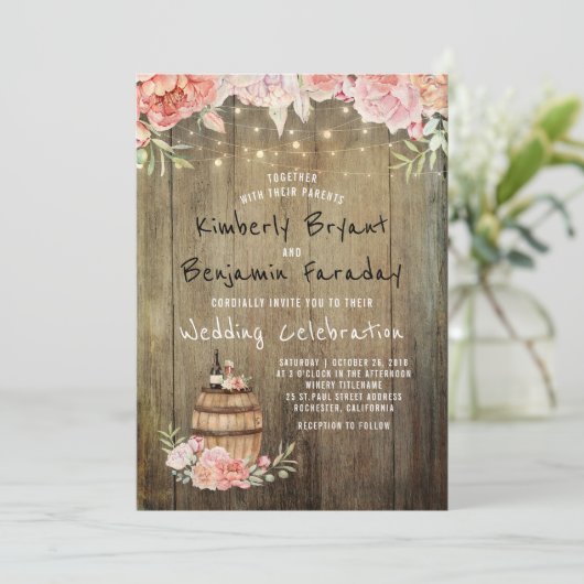 Invitation Vin Barrel Boho Rustic Barn String Lumières Mariag (Debout devant)
