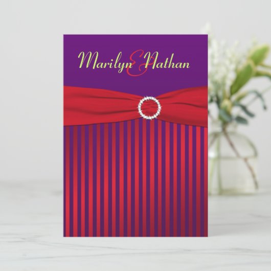 Invitation Violet et rouge avec mariage vert (Debout devant)