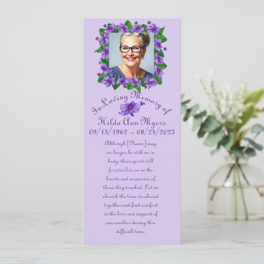 Invitation Violet Memories Memorial/Funeral Card (Debout devant)