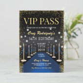 Invitation VIP Pass Hollywood Blue Red Carpet Anniversaire (Debout devant)