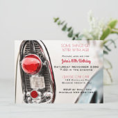 Invitation Voiture Classique Mid Century Tail Light (Debout devant)