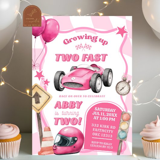 Invitation Voiture de course rose deux rapide 2ème anniversai