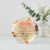 Invitation Waffle en forme de coeur glace Scooped Crème ronde (Debout devant)