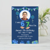 Invitation Was 6 Now 7, Blue Green Picture 7th Birthday (Debout devant)