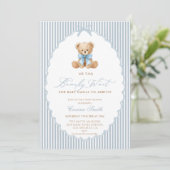 Invitation We Can Bearly Wait blue bow Boy Baby Shower (Debout devant)