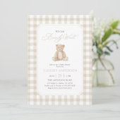 Invitation We Can Bearly Wait Neutral Teddy Bear Baby Shower (Debout devant)