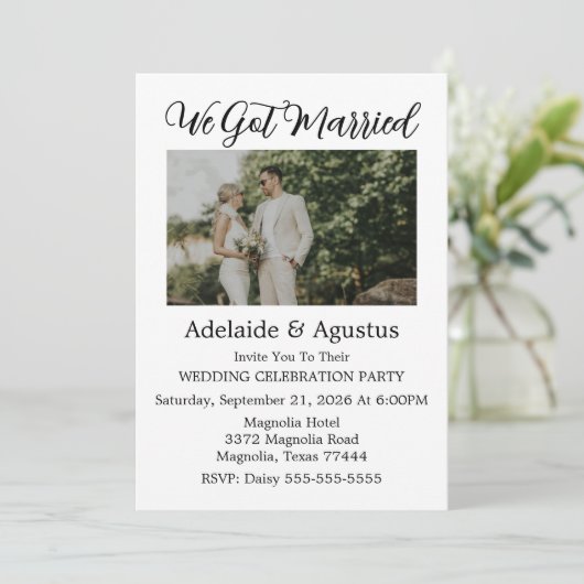 Invitation We Got Married Green Wedding Reception  (Debout devant)
