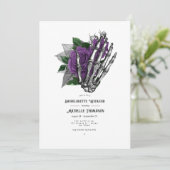 Invitation Week-end de célibataire gothique à fleurs violette (Debout devant)