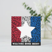 Invitation "Welcome Home Hero" (Debout devant)