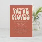 Invitation We've Moved Housewarming Party Rust Retro (Debout devant)