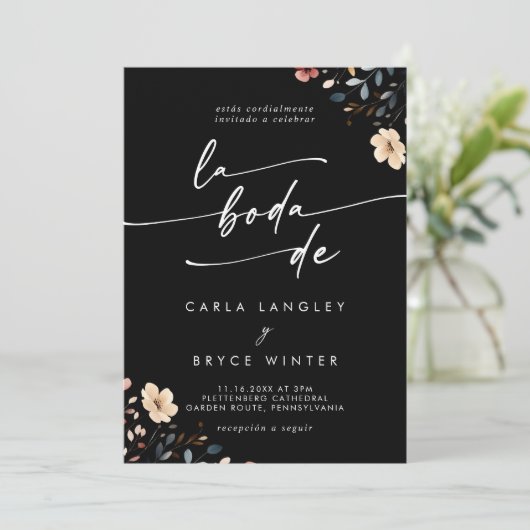 Invitation Whimsical Boho Wildflower QR Code Spanish Wedding (Debout devant)