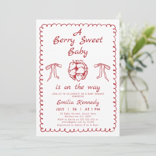 Invitation Whimsical Red Strawberry Berry Baby shower doux (Debout devant)