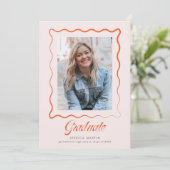 Invitation Whimsical Wavy Border Graduation Announcement (Debout devant)