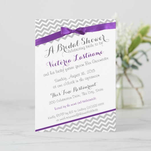 Invitation Whimsical Zigzag Purple Fête des mariées (Debout devant)