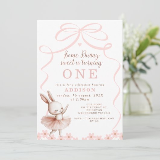 Invitation Whimssical Pink Bow Un Grotte Anniversaire (Debout devant)