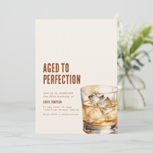 Invitation Whiskey simple vieilli à l'Invitation d'anniversai (Debout devant)