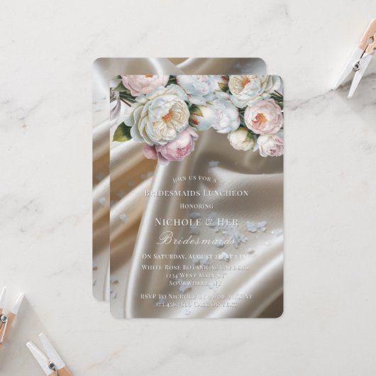 Invitation White Satin Roses and Peony Bridesmaids Luncheon (Devant/Arrière en situation)
