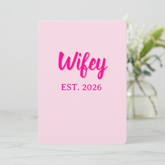 Invitation Wifey éd. 2026 (Debout devant)