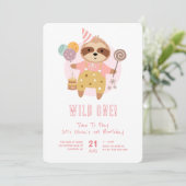 Invitation Wild One Boho Sloth Pink 1er anniversaire (Debout devant)