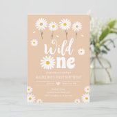 Invitation Wild One Daisy Boho Sand Creme Girl Premier annive (Debout devant)