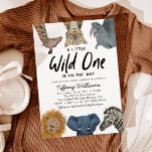 Invitation Wild One Safari Animaux Baby shower garçon<br><div class="desc">Carte modèle d'invitation à thème baby shower Safari avec une illustration dessinée à la main d'une girafe,  léopard,  rhinocéros,  lion,  éléphant et zèbre. Le texte dit "un peu sauvage est en route." Un invitation parfait et neutre.</div>