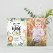 Invitation Wild One Safari Gold Boy Animaux verts Anniversair (Debout devant)