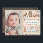 Invitation Wild One Woodland Tribal Animaux Photo Anniversair<br><div class="desc">Tribal Woodland 1er anniversaire invitation avec d'adorables animaux de la forêt - ours,  cerf,  renard,  hibou et un écureuil</div>