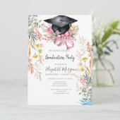 Invitation Wildflower Meadow Grad Cap Pink Bow Graduation (Debout devant)