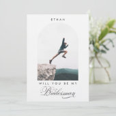 Invitation Will you be my Bridesman Minimal Photo Modern Arch (Debout devant)