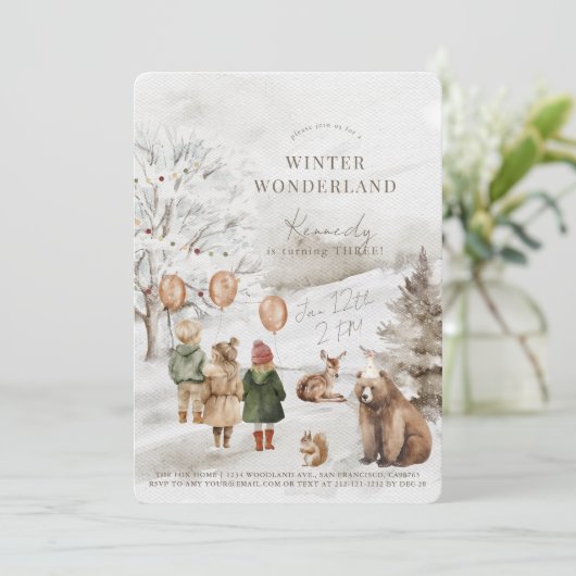 Invitation Winter Wonderland Animaux et Anniversaires de enfa (Debout devant)