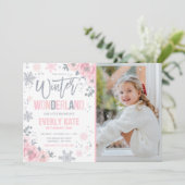 Invitation Winter Wonderland Anniversaire Silver Pink Snowfla (Debout devant)