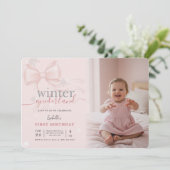 Invitation Winter Wonderland Pink Bow Photo First Birthday (Debout devant)