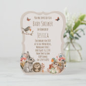 Invitation Woodland Theme Neutral Baby Shower (Debout devant)