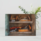 Invitation Woodworker - Outils de ébéniste (Debout devant)