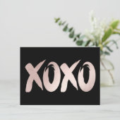 Invitation XOXO rose pâle | Jour Chic des Valentines (Debout devant)