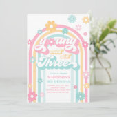 Invitation Young Wild And Three Boho Daisy Rainbow Birthday (Debout devant)