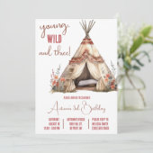 Invitation Young, Wild, and Three ! Boho TeePee fête d'annive (Debout devant)