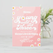 Invitation Young Wild Et Trois Anniversaire Fête Boho Daisy (Debout devant)