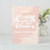 Invitation Young Wild Et Trois Anniversaire Fête Boho Daisy (Debout devant)