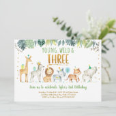 Invitation Young Wild & Three Safari Jungle Anniversaire (Debout devant)