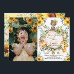 Invitation Young Wild & Three Sunflower Woodland<br><div class="desc">Célébrez votre petit tournoi sauvage de 3 ans avec cette invitation fantaisiste de tournesol / forêt à thème anniversaire. Le design comprend un groupe d'amis de forêt adorables (cerf,  ours,  raton laveur,  renard,  hibou,  lapin,  skunk) et verdure et tournesols rustiques.</div>
