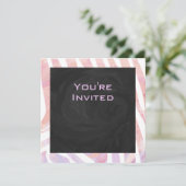 Invitation Zebra Monogram rose et blanc (Debout devant)