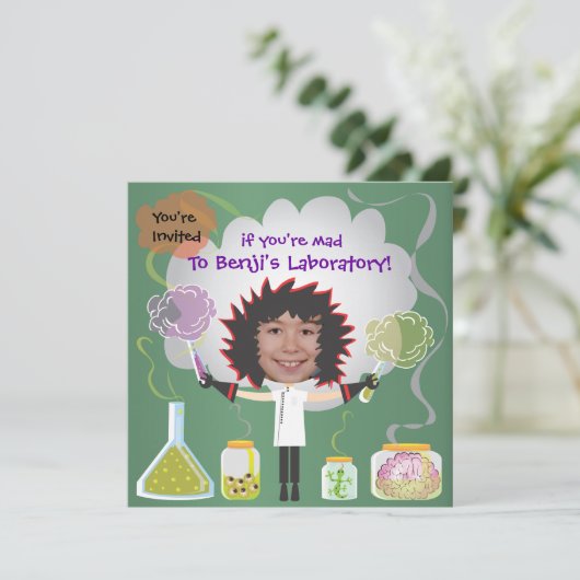 Invitations à la fête d'anniversaire des scientifi (Debout devant)