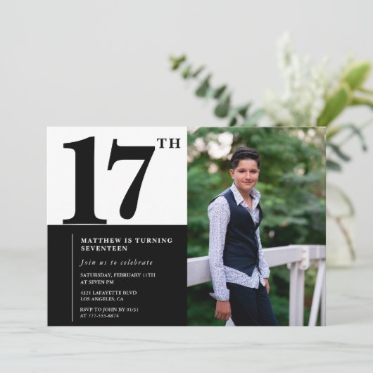 Invitations Black 17e anniversaire Elegant Chic (Debout devant)