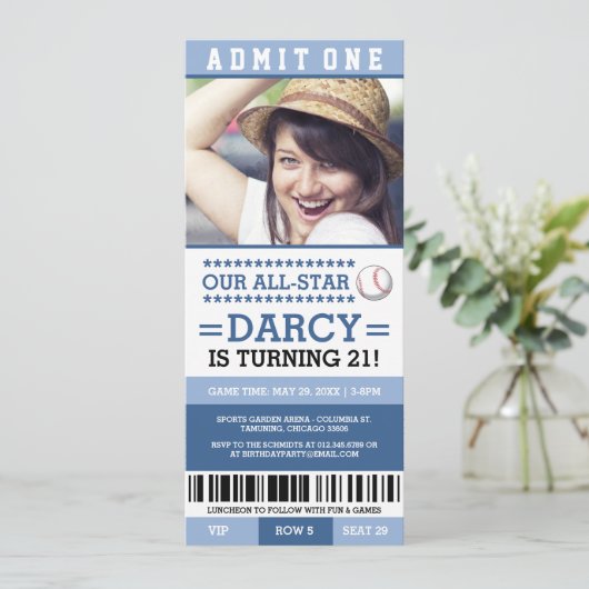 Invitations bleus d'anniversaire de billet de (Debout devant)
