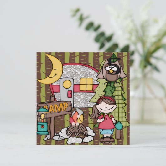 Invitations Brown d'anniversaire de camping de (Debout devant)