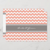 Invitations Chevron de corail gris de mariage (Devant / Derrière)