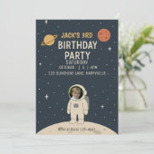 invitations d'anniversaire astronaute garçon (Debout devant)