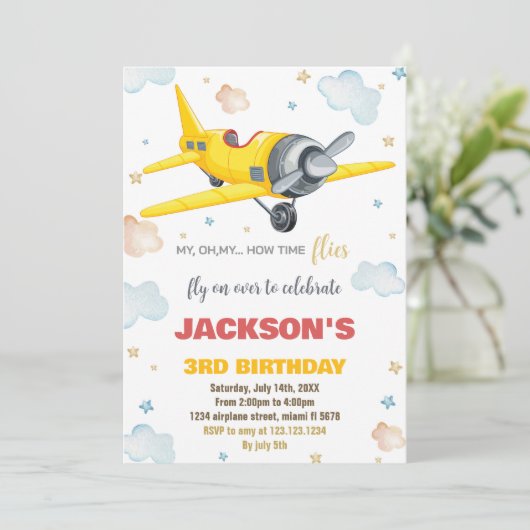 Invitations d'anniversaire d'avion jaune (Debout devant)