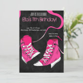 Invitations d'anniversaire de basket de cool (Debout devant)